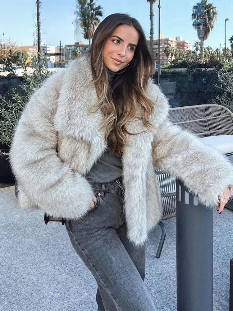 Nia | Women Faux Fur Coat