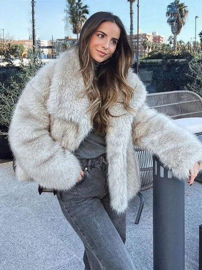 Nia | Women Faux Fur Coat